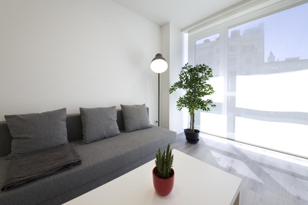 Pensión T5 Donostia Suites San Sebastián Quarto foto